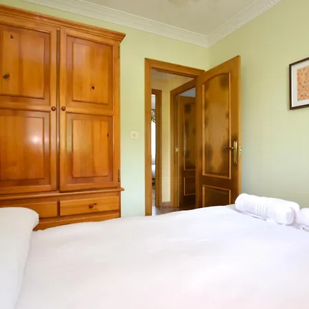Holiday home Privado Con Jardin Cerca De La Playa En *